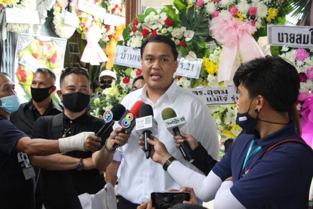 ลูกชาย "ผอ.สุริยา" โต้ข้อร้องเรียน 21 ข้อ