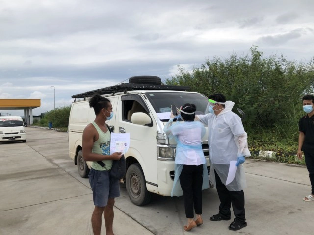 รพ.แม่สอด ตั้งจุดคัดกรองชาวเมียนมา-สกัดโควิด19