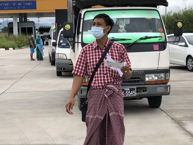 รพ.แม่สอด ตั้งจุดคัดกรองชาวเมียนมา-สกัดโควิด19