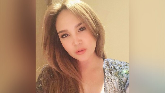 "ทาทา ยัง" แอดมิตด่วน! โพสต์ภาพมือเจาะน้ำเกลือ ยังไม่รู้ป่วยเป็นอะไร