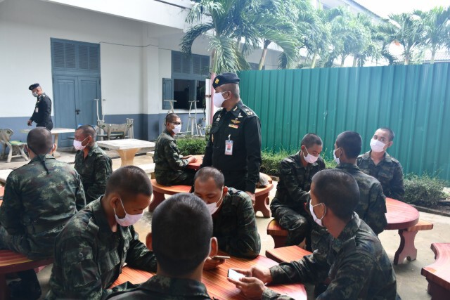 พลทหารเฮลั่น! เงินเดือนออก