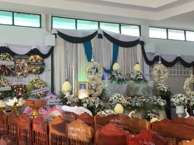 "นิพนธ์"มท.2ร่วมฌาปนกิจศพนายสัตวแพทย์สวนสัตว์สงขลา