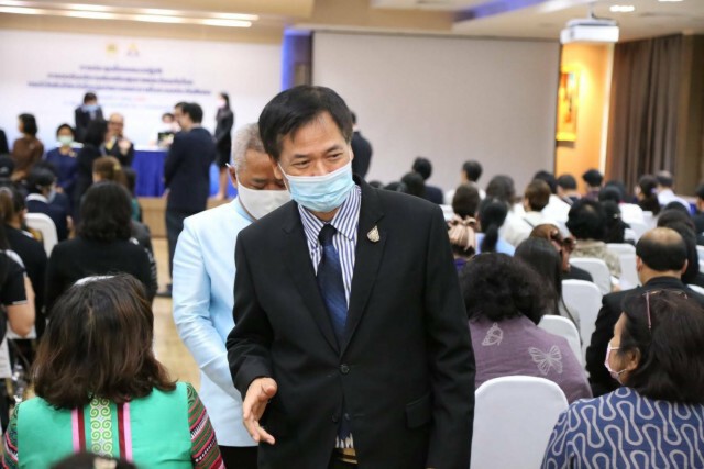 'สุชาติ' มอบ เลขารัฐมนตรี รณรงค์ผู้ประกันตนเข้าถึงบริการฉีดวัคซีนไข้หวัดใหญ่ ส่งเสริมสุขภาพดี