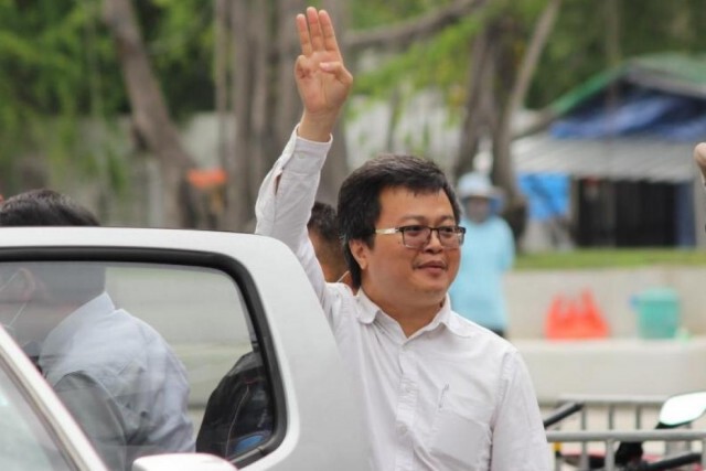 "อานนท์" โพสต์ ตำรวจขอศาล "ออกหมายจับ" สกัดชุมนุม 14 ต.ค.