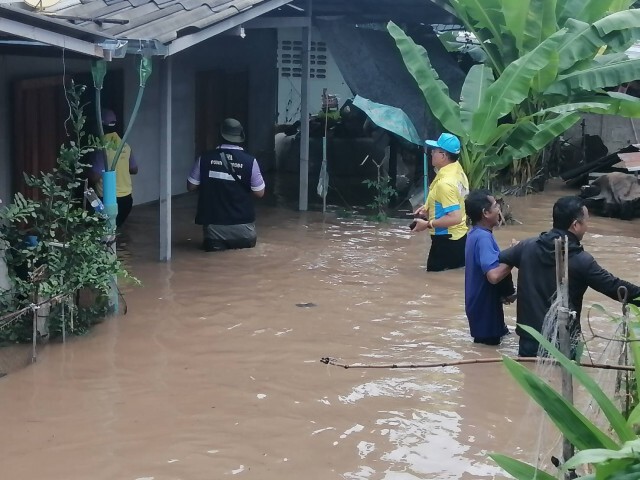 พ่อเมืองโคราชลงพื้นที่สั่งเฝ้าระวัง-รับมือมวลน้ำ
