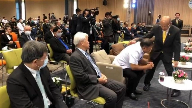 คนไทยเฮ! ได้ใช้วัคซีนโควิด19 พร้อมอังกฤษ