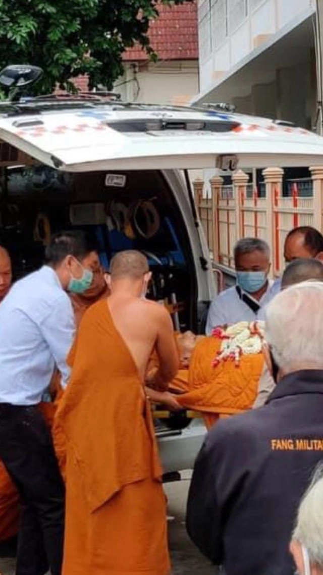 สุดอาลัย "หลวงพ่อใหญ่" เกจิดังโคราช มรณภาพอย่างสงบ สิริอายุ 96 ปี