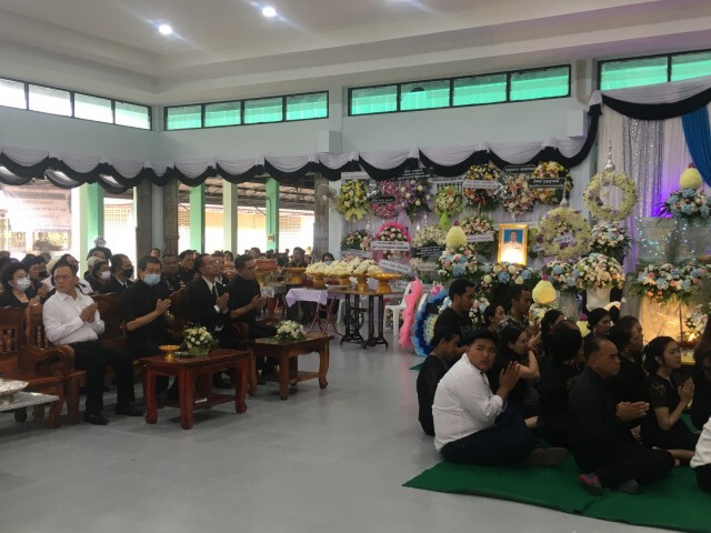 "นิพนธ์"มท.2ร่วมฌาปนกิจศพนายสัตวแพทย์สวนสัตว์สงขลา