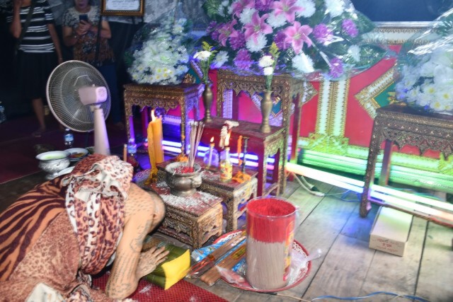 สิ้นลมแล้วแม่ชีปฎิบัติธรรมในโลงศพ