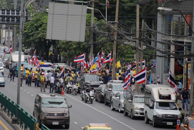 ศปปส.บุกไทยซัมมิทฯไล่"ธนาธร"พ้นประเทศ