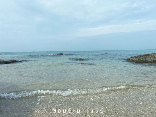 โซเชียลฮือฮา "หาดบางแสน" น้ำทะเลใสแจ๋ว ไขข้อสงสัย ทำไมถึงน้ำใสหน้าหนาว
