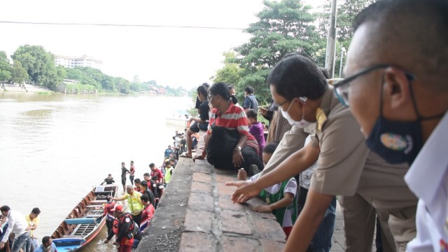 เรือหาปลาชนเรือนักท่องเที่ยวเจ็บ 8 เสียชีวิต 1