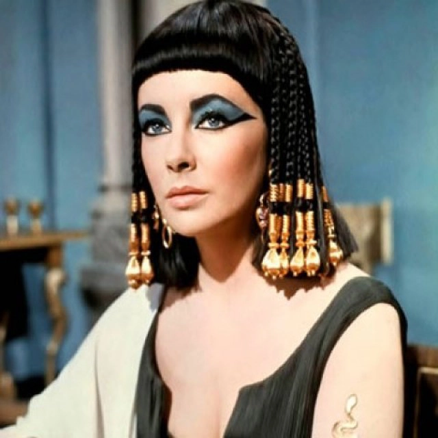 ฝันที่เป็นจริง! "Gal Gadot" เตรียมสวมบทเป็น "คลีโอพัตรา" ในภาพยนตร์เรื่องใหม่