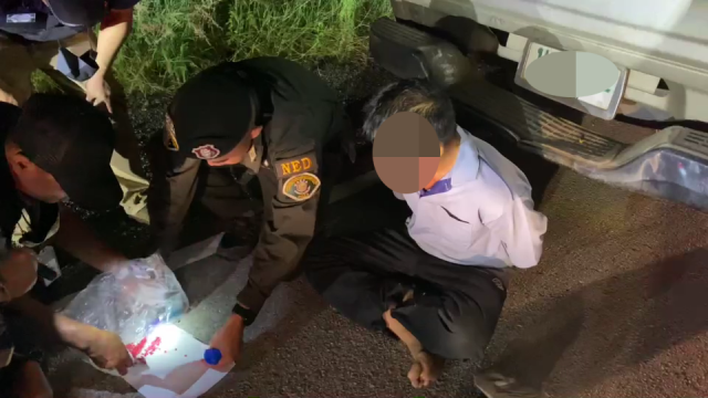 นาทีระทึก "ส.ต.ท"ยิงยางรถ-จับคนร้าย