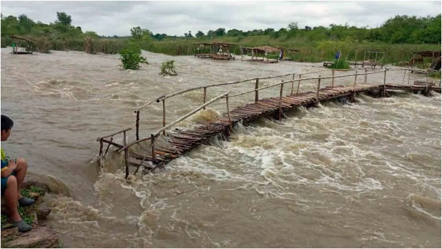 น้ำเต็มอ่าง "คลองพระสะทึง" วังสมบูรณ์ -วังน้ำเย็นท่วม!