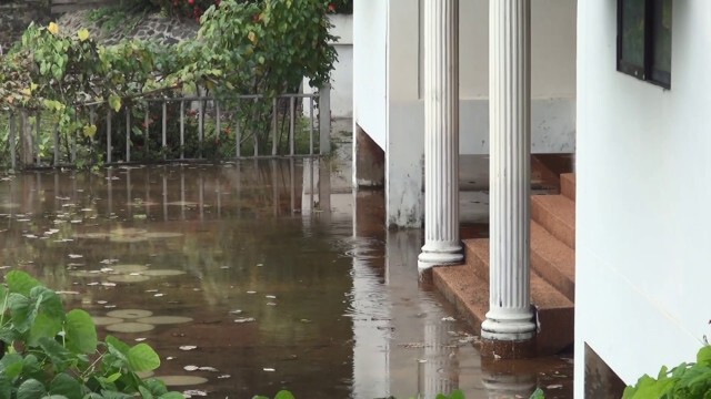 น้ำมูลหนุนสูงเอ่อล้นตลิ่งศูนย์ร่มโพธิ์แก้วพร้อมรับมือ