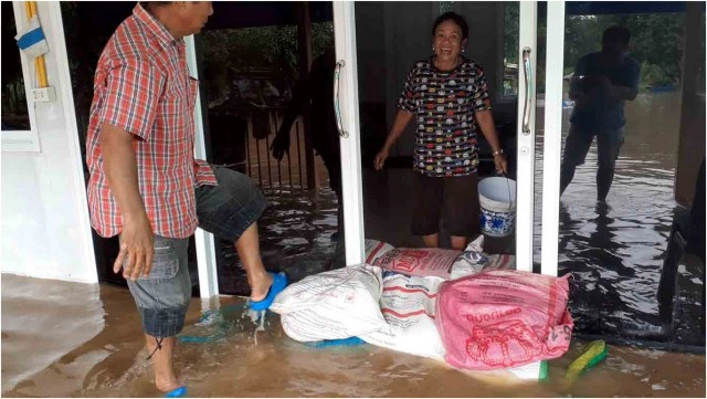 น้ำเต็มอ่าง "คลองพระสะทึง" วังสมบูรณ์ -วังน้ำเย็นท่วม!