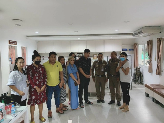 พ่อแม่น้องเสือ เผยมีเบื้องหลังครูจุ๋มโผล่ถอนแจ้งความ