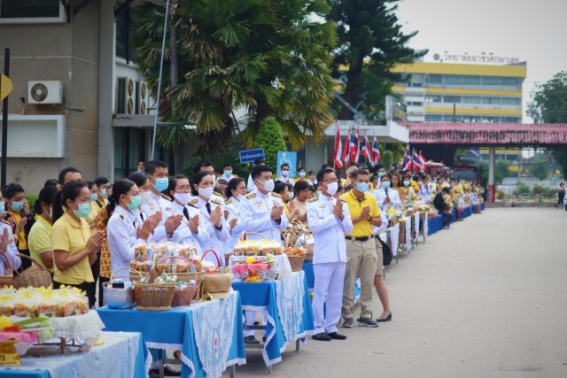ผู้ว่าฯ-ปชช.จัดกิจกรรมอาสาพัฒนา ถวายพระราชกุศล ร.9