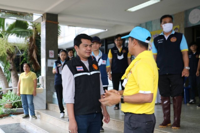 'พีระวิทย์'เยี่ยมชาวปากช่อง ส่งพลังใจผู้ประสบภัยน้ำท่วม