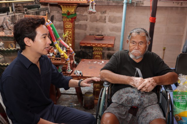 ก้าวไกลลงพื้นที่รับฟังปัญหาปชช.ย่านบางนา-พระโขนง