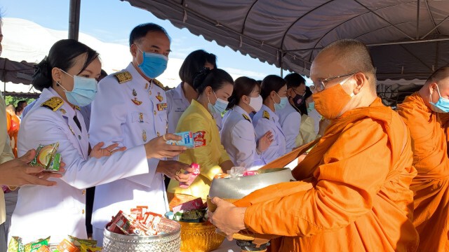 จัดพิธีบำเพ็ญกุศลและพิธีน้อมรำลึกเนื่องในวันคล้ายวันสวรรคต