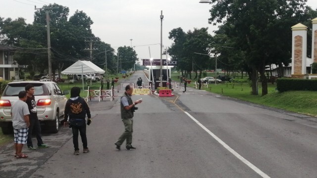ตร.คุมตัวแกนนำคณะราษฎรมาที่ตชด.ภ.1