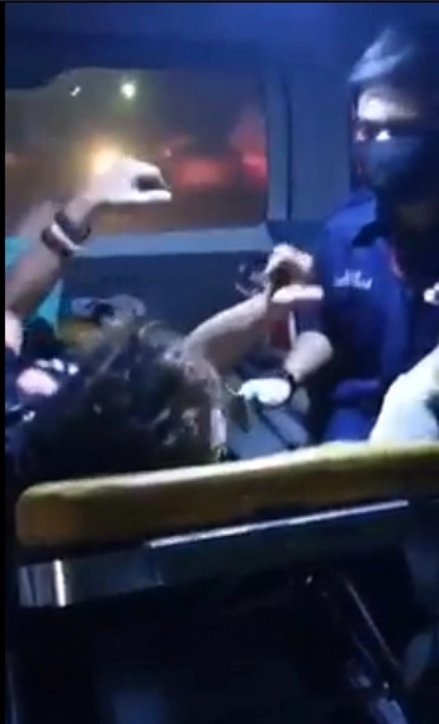 หนุ่มโดนรถชน ซ้ำเฮิร์ต ขอเพลงเศร้าพี่กู้ภัยงานนี้อินเนอร์มาเต็ม