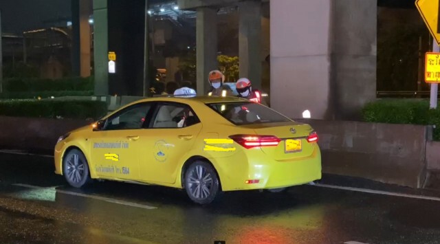 ด่านปากซอย วิภาฯ 44 ยังเข้มแข็ง คัดกรองความไม่ปลอดภัย