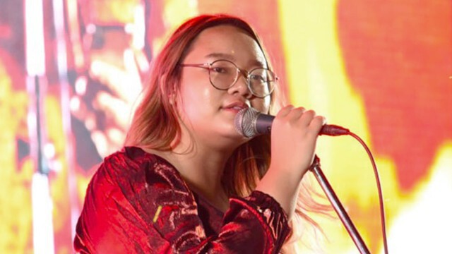 จับ "รุ้ง-ปนัสยา" แนวร่วมธรรมศาสตร์