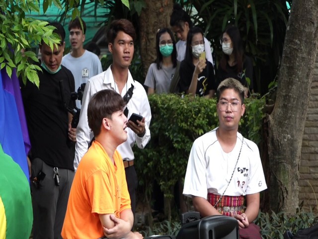 มข.จัดเวทีคู่ขนานตามสถานการณ์การชุมนุมราชประสงค์