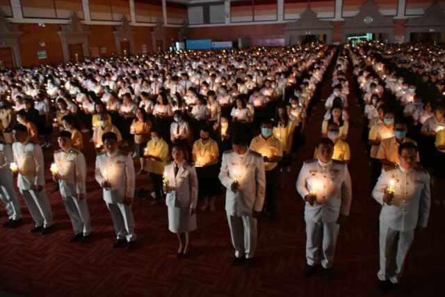 ม.ราชภัฏสุราษฎร์ธานีจัดพิธีน้อมรำลึกในหลวง ร.๙ ยิ่งใหญ่