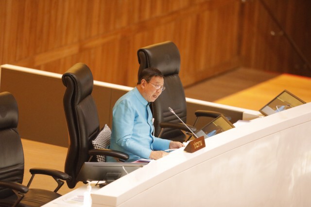 "พรเพชร" สั่งผ่านไลน์กลุ่มคุมเข้มสภาสูงสุด