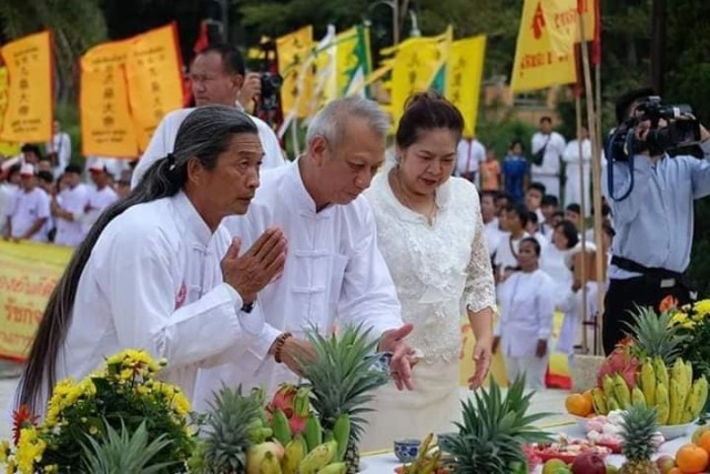 งดจัดเทศกาลกินเจ หวั่นโควิด-19 จากเมียนมา