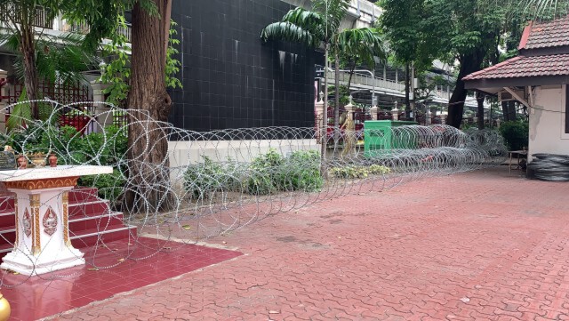 ตร.เปิดประตู อ้าแขนให้บริการ "กองทะเบียน"