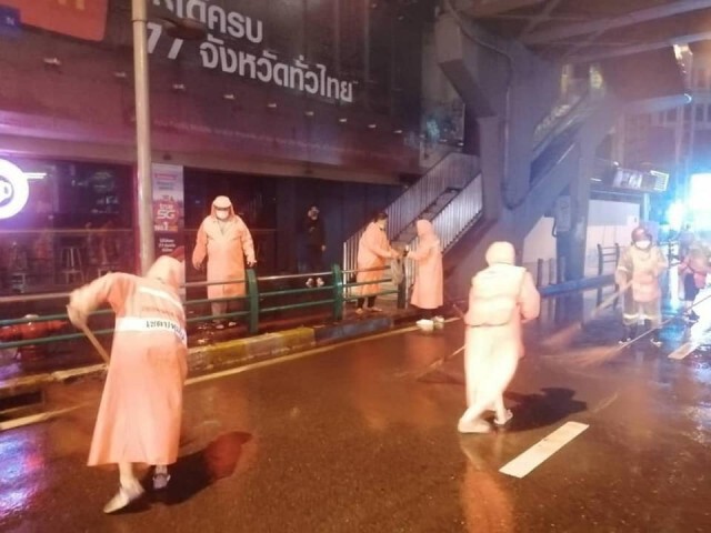 กทม. ทำความสะอาดในพื้นที่ชุมนุม ตรวจเช็กกล้อง CCTV.