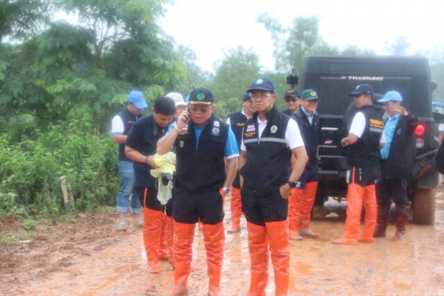 ตรวจสอบอ่างเก็บน้ำ หลังทรุดตัวทำน้ำท่วมบ้านเรือนประชาชน