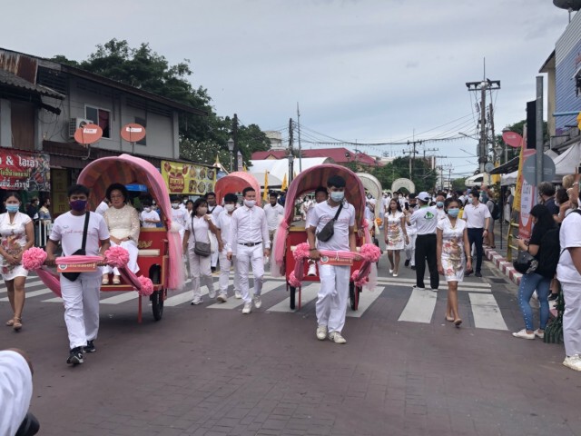ชาวภูเก็ต ประกอบพิธีส่งเก้งถวายพระพร  ร.10
