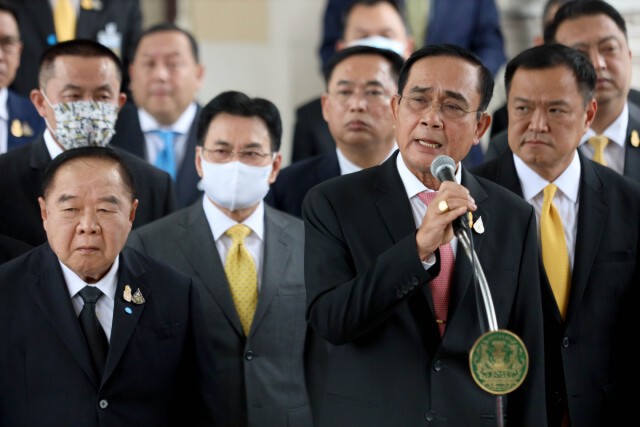 'นายกฯ'ห่วง ผนังกั้นน้ำแตก เตรียมอพยพ ปชช.