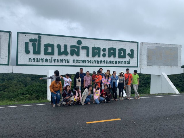 ปชช.เดินทางมาดูน้ำในเขื่อนลำตะคอง มากสุดในรอบ 10 ปี