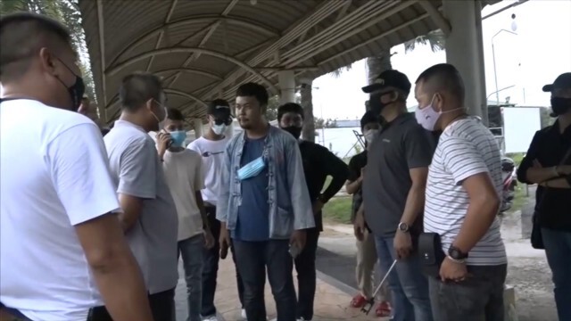 นศ. ม.ทักษิณ ตั้งเวทีขับไล่รัฐบาล