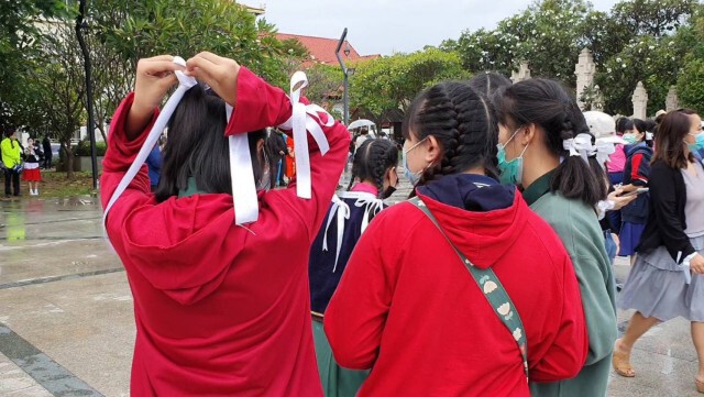 ยึดอนุสาวรีย์สามกษัตริย์-ชุมนุมไล่"ลุงตู่"