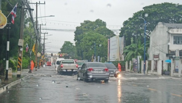 ทางหลวงอัพเดทน้ำท่วมเส้นทางกระจาย 7 จังหวัด