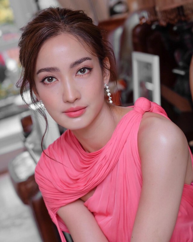 "แต้ว ณฐพร" เป็นงง ไม่ได้ฟ้องใครเลย หลังเจอคนบอกได้หมายศาล วอนให้ถอนฟ้อง