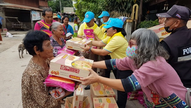 เร่งให้ความช่วยเหลือชาวอู่ทอง8ตำบลถูกน้ำท่วม