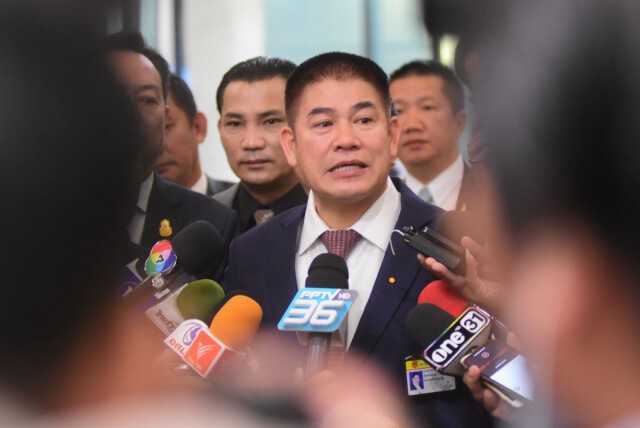 "ธรรมนัส" ไม่ยืนยัน เปิดประชุมวิสามัญ คือทางออกการเมือง