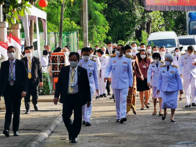 "บิ๊กตู่" น้อมรำลึกวันพระราชสมภพ 120 ปี "สมเด็จย่า"