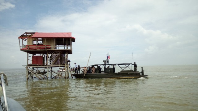 ศรชล.เดินหน้ารื้อขนำอ่าวบ้านดอนระยะ3