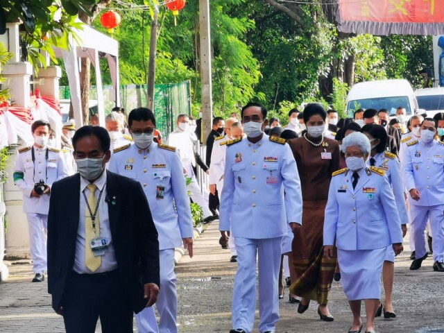"บิ๊กตู่" น้อมรำลึกวันพระราชสมภพ 120 ปี "สมเด็จย่า"