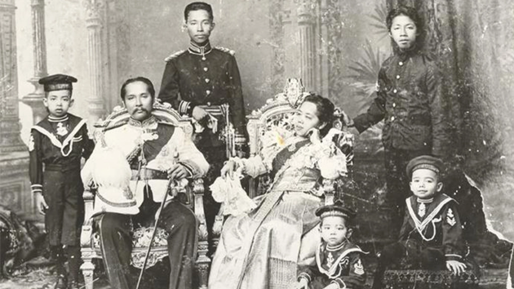 ร่วมน้อมรำลึกในพระมหากรุณาธิคุณของพระบาทสมเด็จพระจุลจอมเกล้าเจ้าอยู่หัว รัชกาลที่ ๕